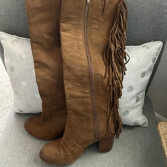 Brown Suede Heeled Boots with Fringe Detail - Picture 5 of 8